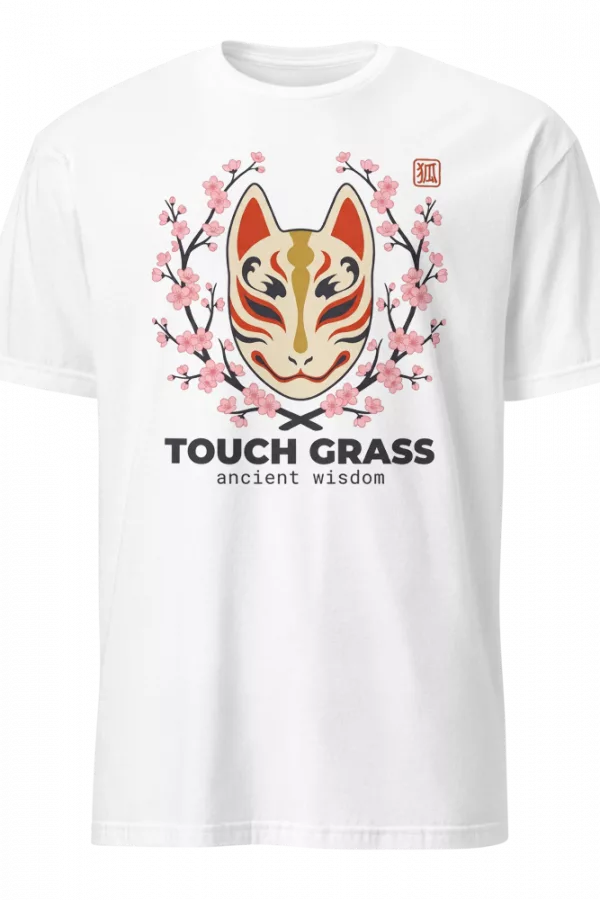 Camiseta beige con mascara de zorro kitsune entre flores de sakura, texto Touch Grass — color Blanco